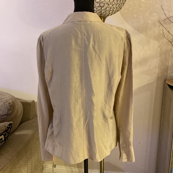 St. John Cream Button-Up Blouse size L - Picture 3 of 4